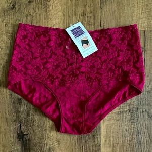 Hanky Panky Retro V-Kini Cranberry lace size small new with tags